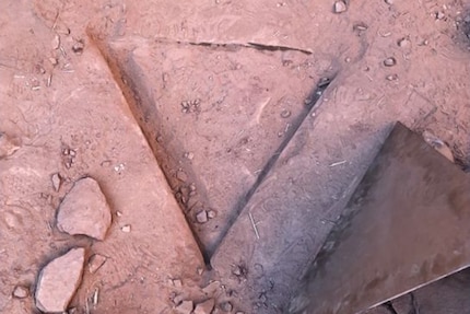 Der Monolith ist in Utah verschwunden, ehe die Regierung ihn sich unter den eigenen Nagel reissen konnte...