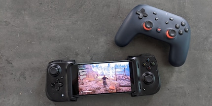 Auch mit Controllern wie dem Razer Kishi lässt sich Stadia spielen.