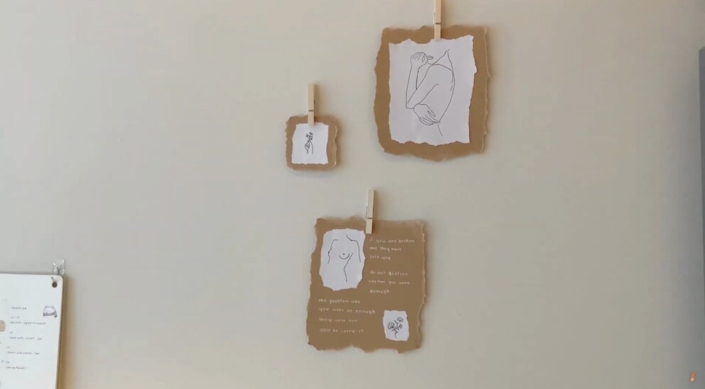 ...e pezzi di carta le cornici. Immagine: Youtuber «Marihuni»