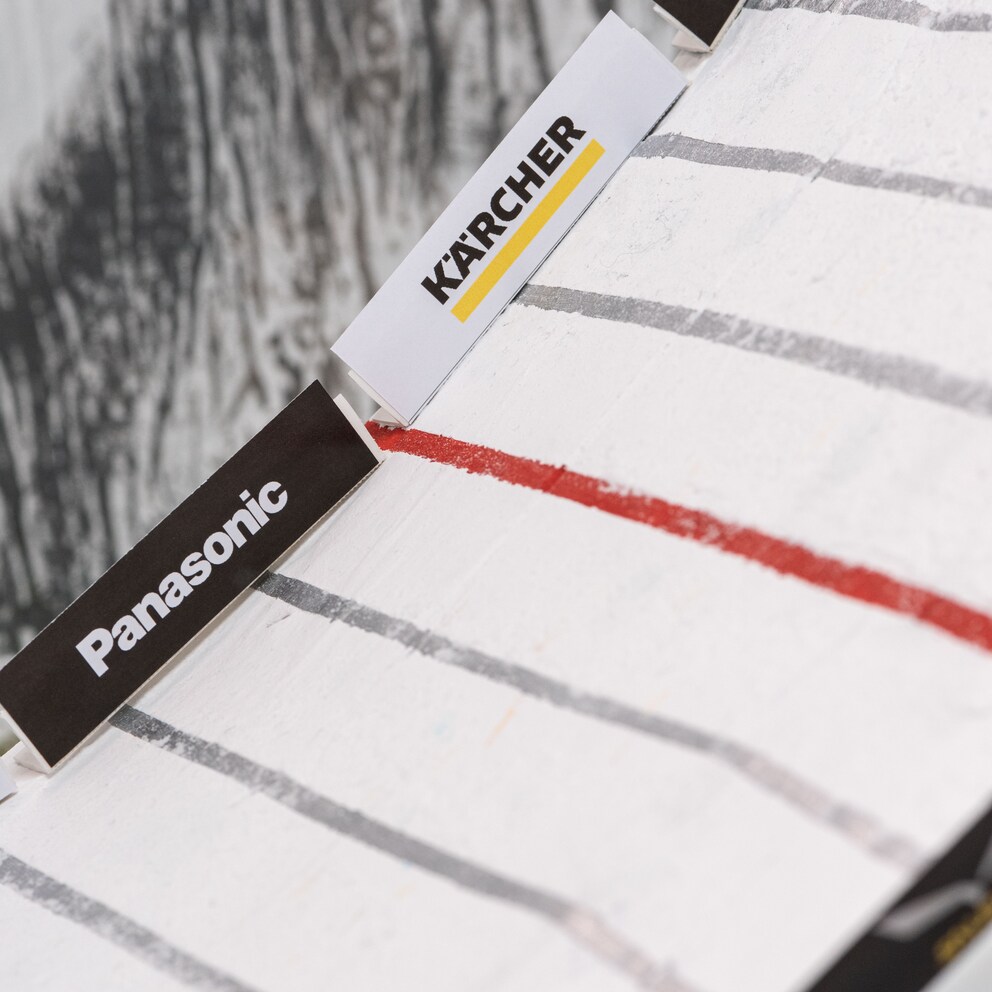 The red line represents the K-point on the landing hill.