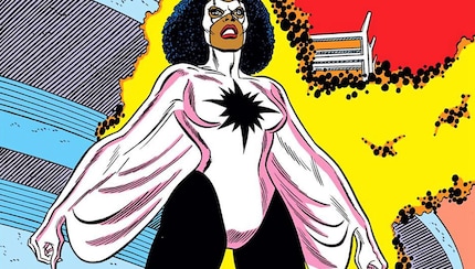 Sì, il modello del fumetto è un po' più vecchio.