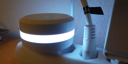Per funzionare, l'hub ha bisogno di una presa di corrente. Nessun cavo. Immagine: lebesmart.ch