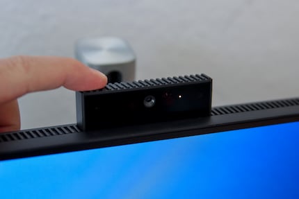Mit einem Finger versenkbar.