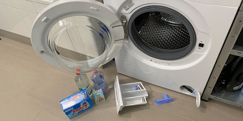 So reinigst du deine Waschmaschine richtig