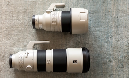 Eingefahren ist das 100-400mm-Objektiv deutlich kürzer, ausgefahren aber fast gleich lang.