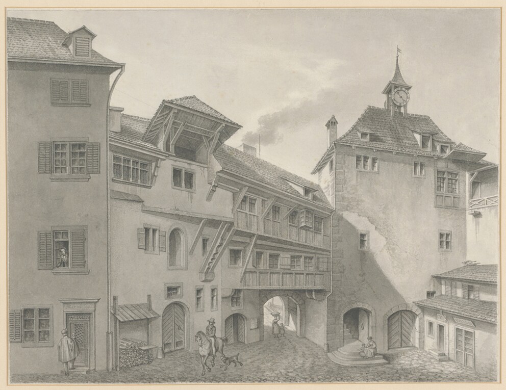 Die Rückseite des Rennwegtors, wohl nach 1789, nachdem es eine richtige Brücke über den Fröschengraben erhalten hatte, sowie unten die heutige Situation.