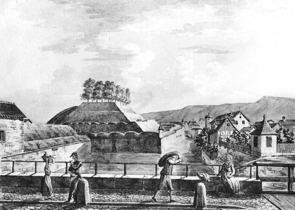 Dieser Stich von Emil Schulthess, 1834 erschaffen, zeigt die Bastion von Norden, kurz bevor der Abbruch der Stadtbefestigung begonnen wurde. Findest du den Wasserturm und die hintere «Laterne»?