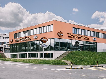 Un concessionario ufficiale Harley-Davidson: Bixe di Hünenberg.