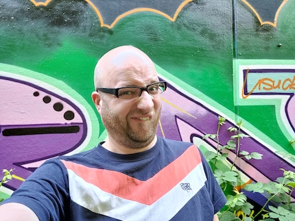 Mon collègue Martin Jud voulait plus d'expressivité dans les selfies.
