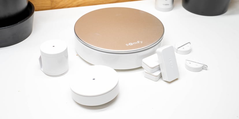 Somfy se singularise par des systèmes d'alarme et des capteurs connectés. Source : techtest.org