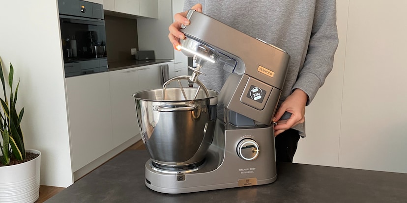 Testing the luxury kitchen machine by Kenwood