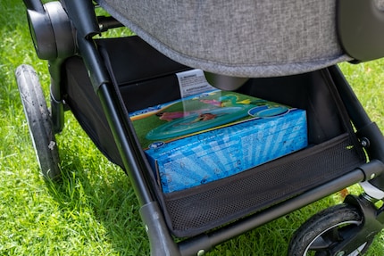 Die Ablage bietet Platz für bis zu 36 Liter Gepäck oder ein Kinderbassin.