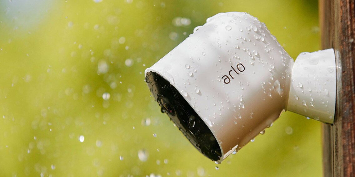 Nouvelle caméra réseau Arlo Pro 4 : accessoire offert pour le lancement