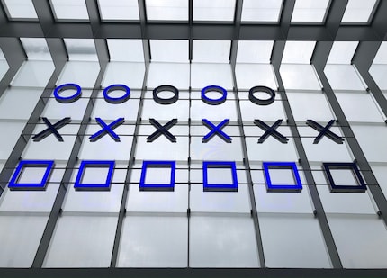 Luckily the Swiss attitude towards time isn’t as undecipherable as the binary clock at the St. Gallen station by artist Norbert Möslang.