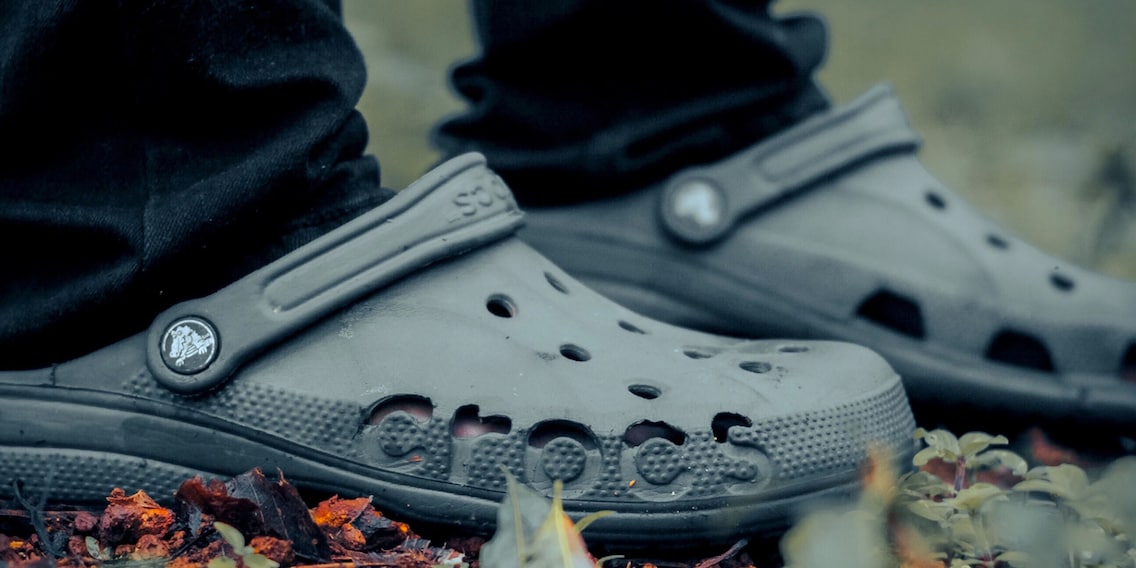Crocs sind schön hässlich und bald biobasiert