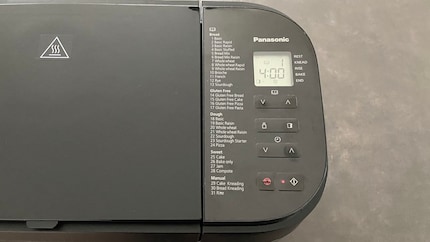 L’écran LCD sans rétroéclairage semble démodé.