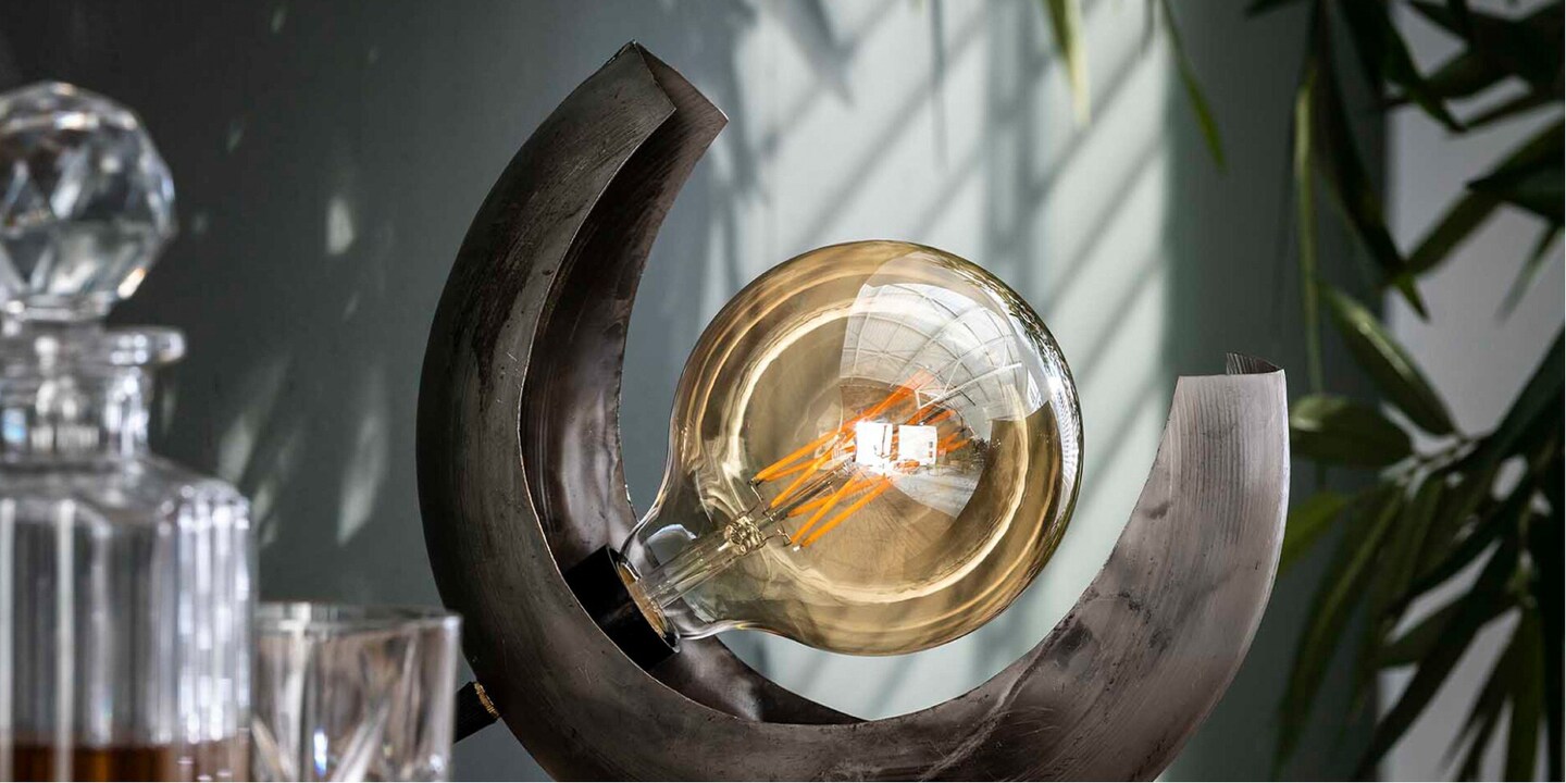 Pia’s Picks: lamps that bare it all