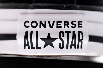 La classica «targa» Converse sul retro della suola in gomma. Immagine: Shutterstock