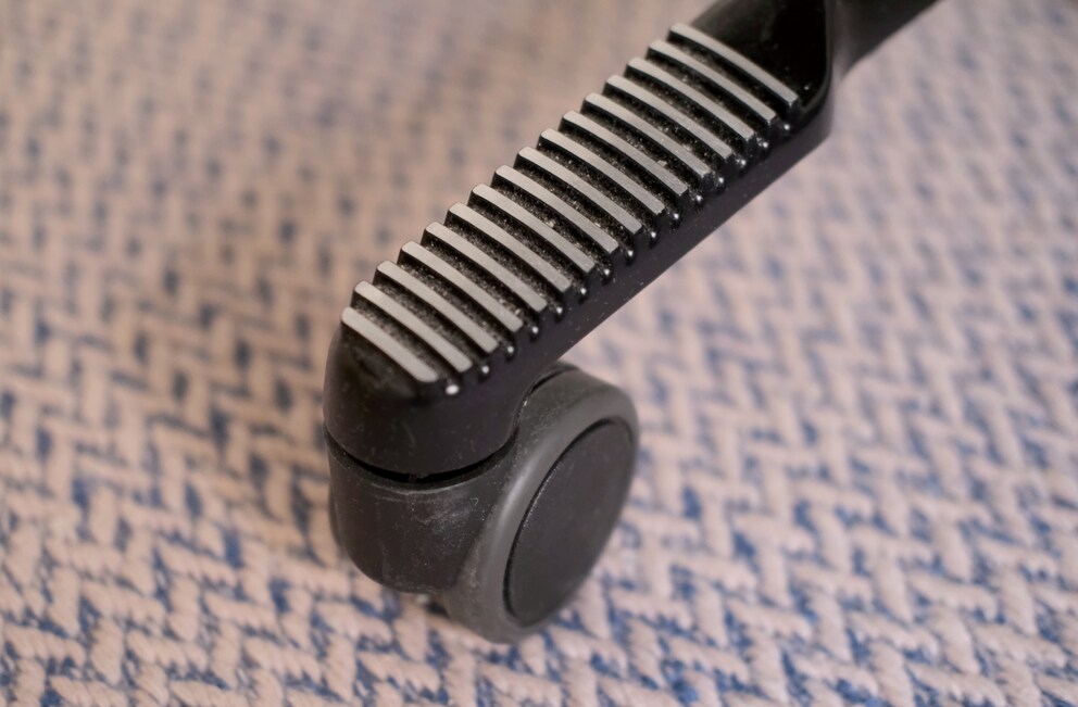 Ridges on the built-in footrests prevent your feet from slipping.