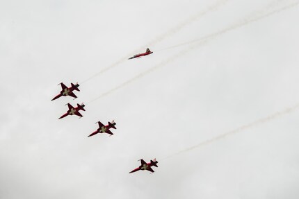 Auch der Anflug auf Emmen zeigt sich spektakulär.