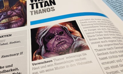 Les origines de Thanos sont expliquées en détail dans le Marvel Book.