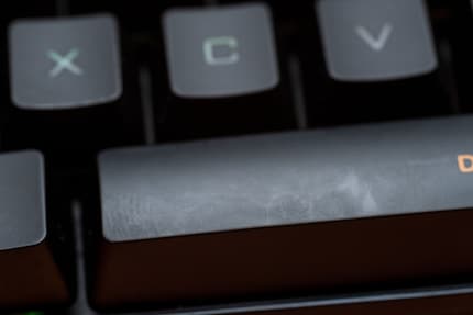 Le impronte digitali sono già chiaramente visibili dopo poco tempo.