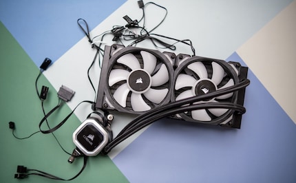 The H100i RGB Platinum before set-up.