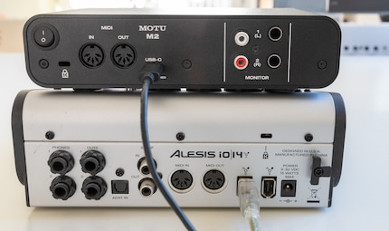 Sopra: Motu M2 con USB-C. Sotto: Alesis iO14 con FireWire.