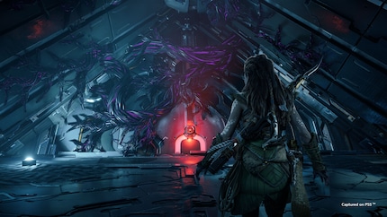 Les usines des machines ont un petit air de H.R. Giger, sans les symboles phalliques.