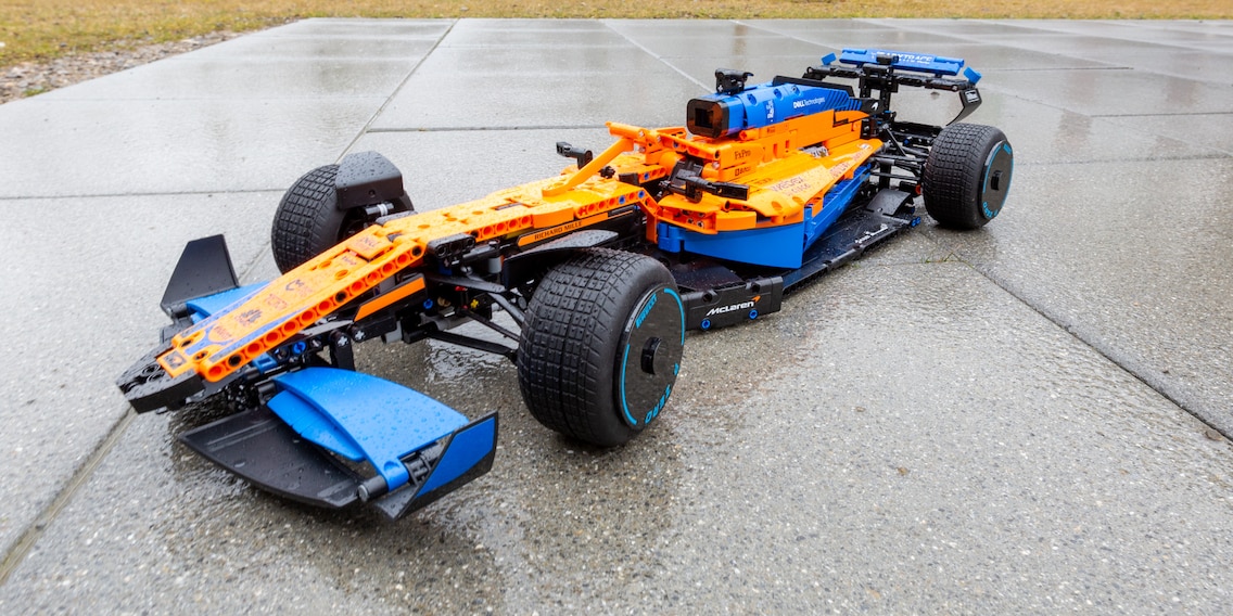 La McLaren F1 di Lego Technic assemblata