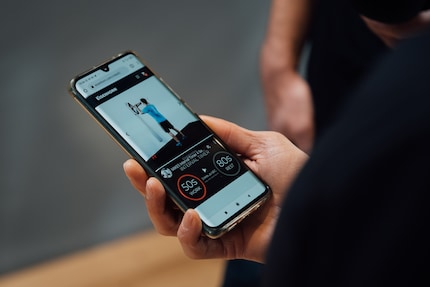 Il piano di allenamento, i consigli sulla periodizzazione e un timer sono disponibili online.