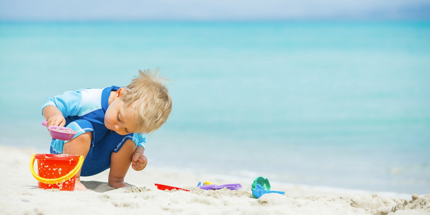 Ein Tag am Wasser mit Baby & Kind