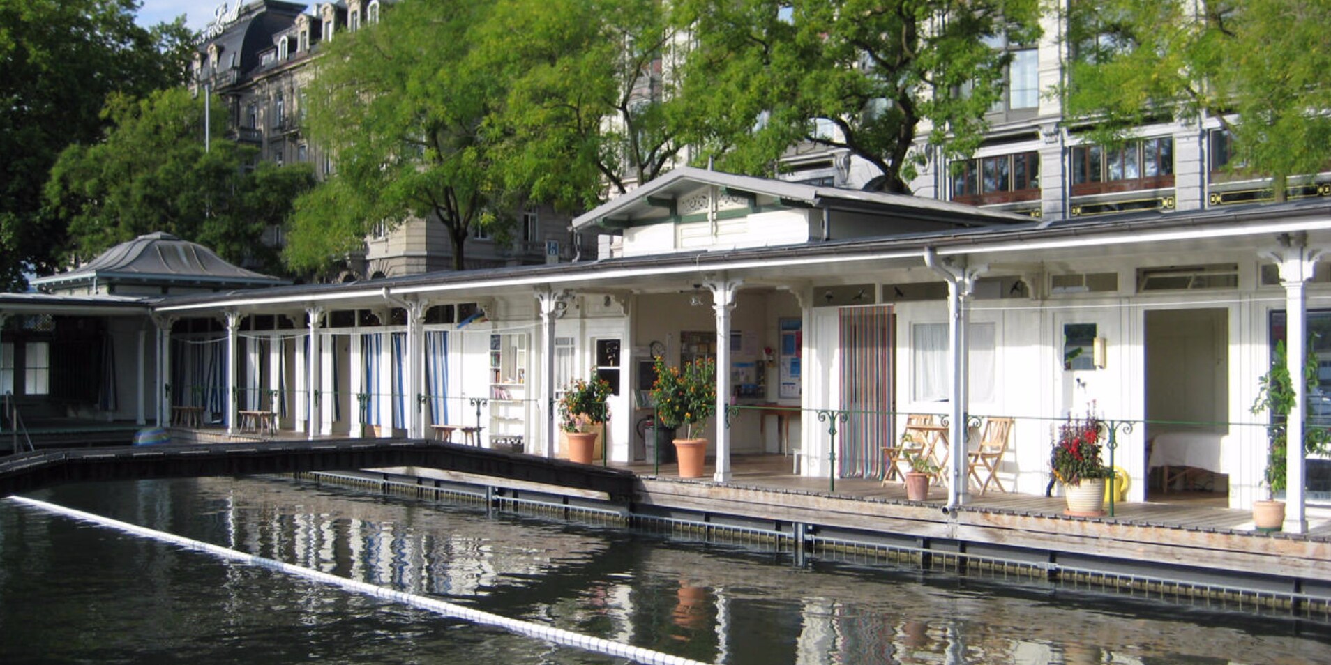 It’s badi time again! Discover Switzerland’s most remarkable swimming spots Galaxus