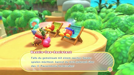 Habt ihr jemanden, der Lust hat, mit euch ins Abenteuer zu springen, wird Kirby von einem besonderen Waddle Dee mit einem Bandana begleitet. Seid ihr eher ein Einzelgänger, nutzt der Waddle-Dee-Assistent allerdings seine Freizeit, um sich auf einem Dach in der Waddle-Dee-Stadt zu sonnen.