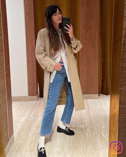 Influencerin Leia Sfez ist Team Jeans. Bild: Instagram @leiasfez