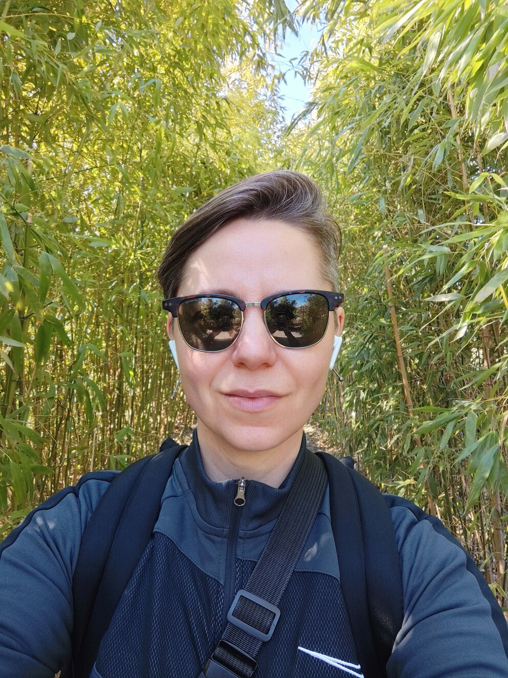 Selfie-Kamera: Die Frontkamera mit 32 Megapixeln ist knackscharf und macht einen guten Job beim Farb-Management.
