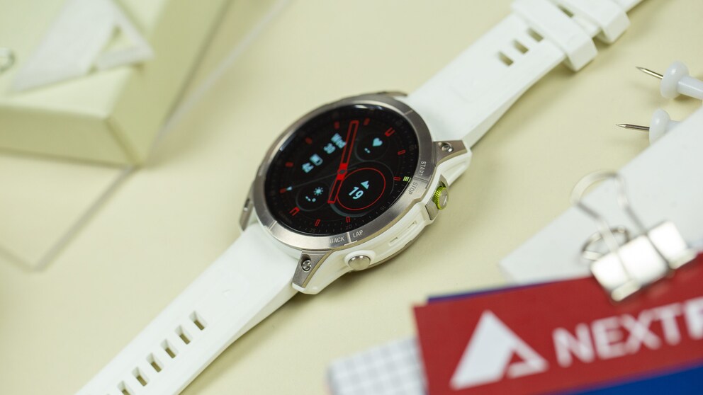 Die Garmin Epix 2 kommt designtechnisch sehr nah an die Fenix-Baureihe. / © NextPit
