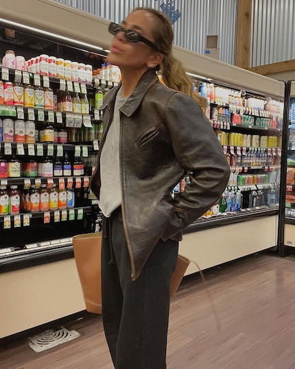 Sandra Heinrich Sauceda hat ihre Jacke vintage gefunden. 
