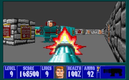 Il coronamento finale: BJ Blazkowicz combatte anche contro una versione cyborg di Adolf Hitler. Quando Hitler cade a terra, grida «Eva, addio».