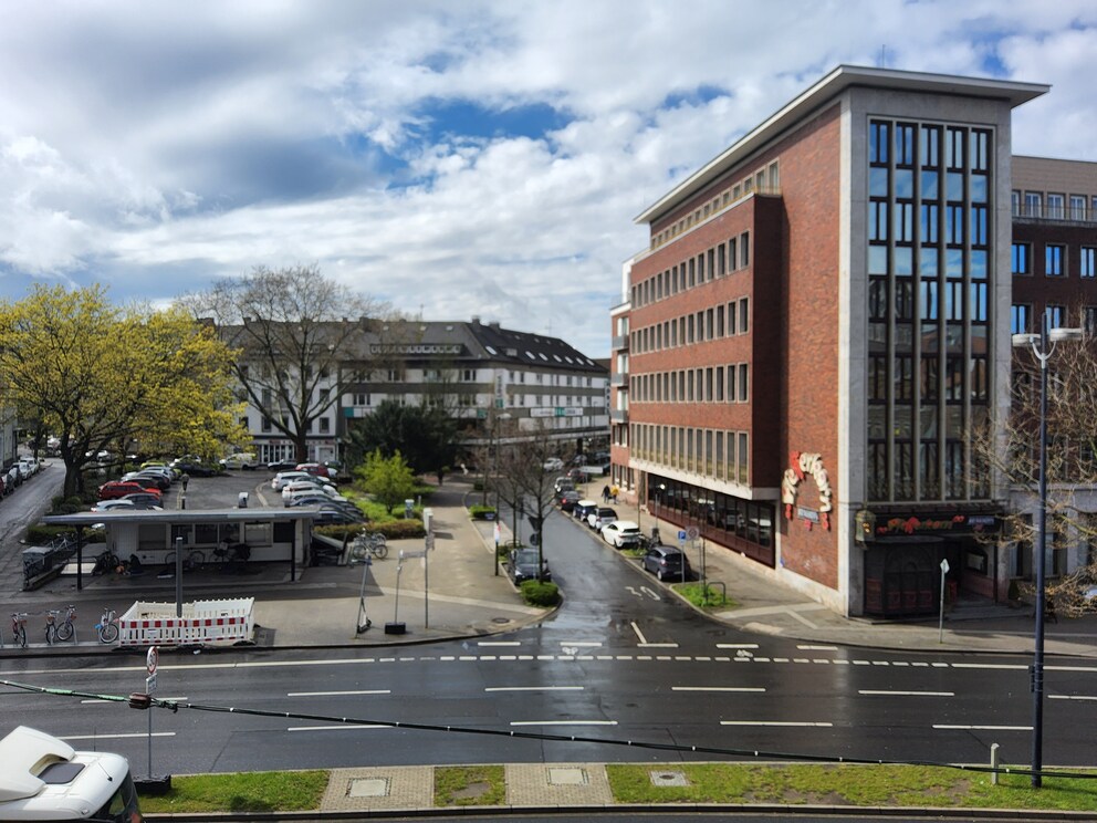 Verregnetes Dortmund, mit der Hauptkamera des Galaxy Tab S8 Ultra geknipst. / © NextPit
