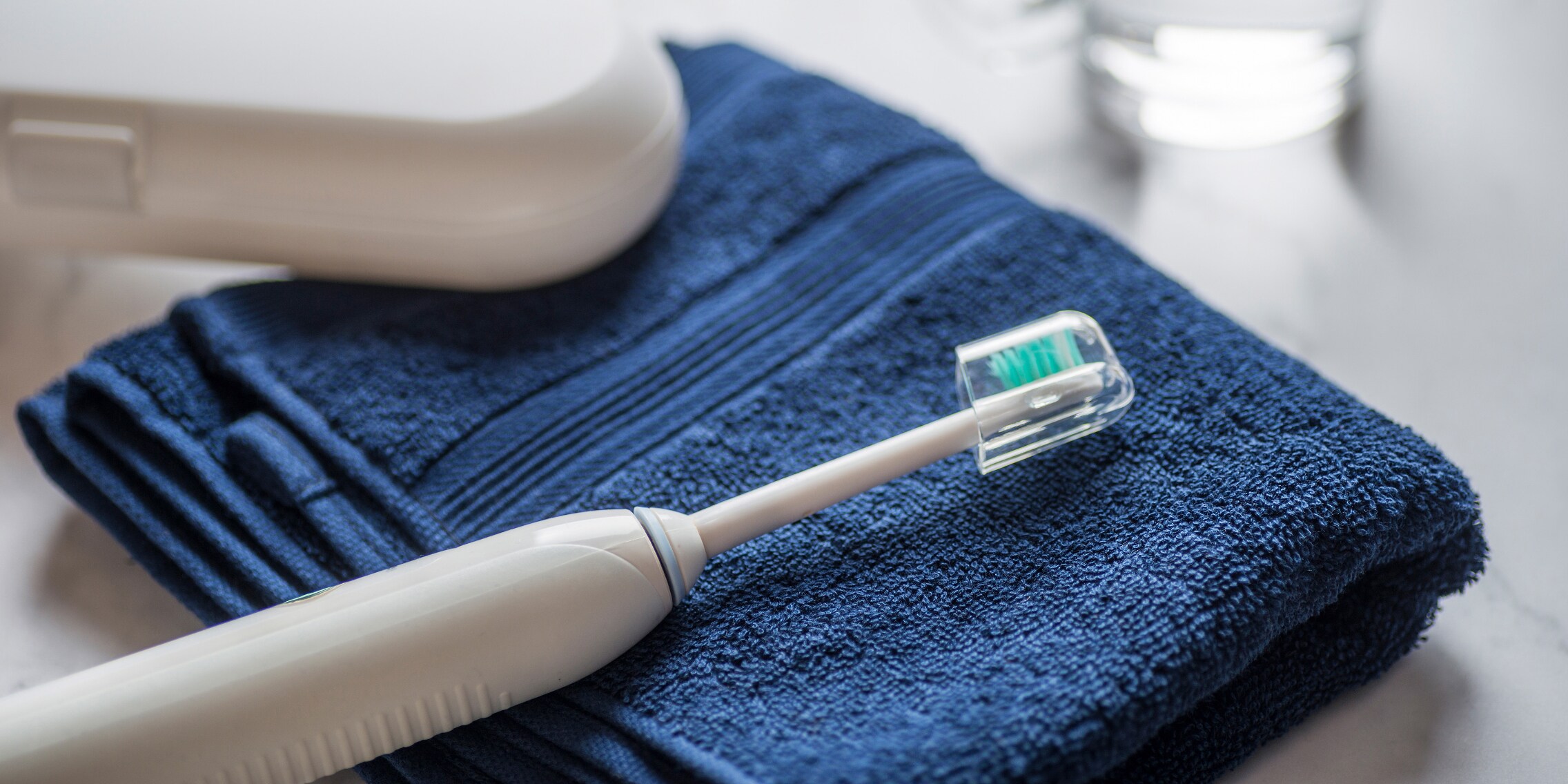 Elektrische Zahnbürste Rotierendoszillierend, Schall und Ultraschall Galaxus