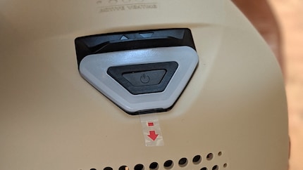Il cursore sopra il fanale regola la ventilazione.