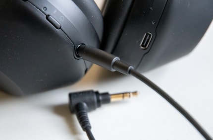 Cool: cavo audio in dotazione.
