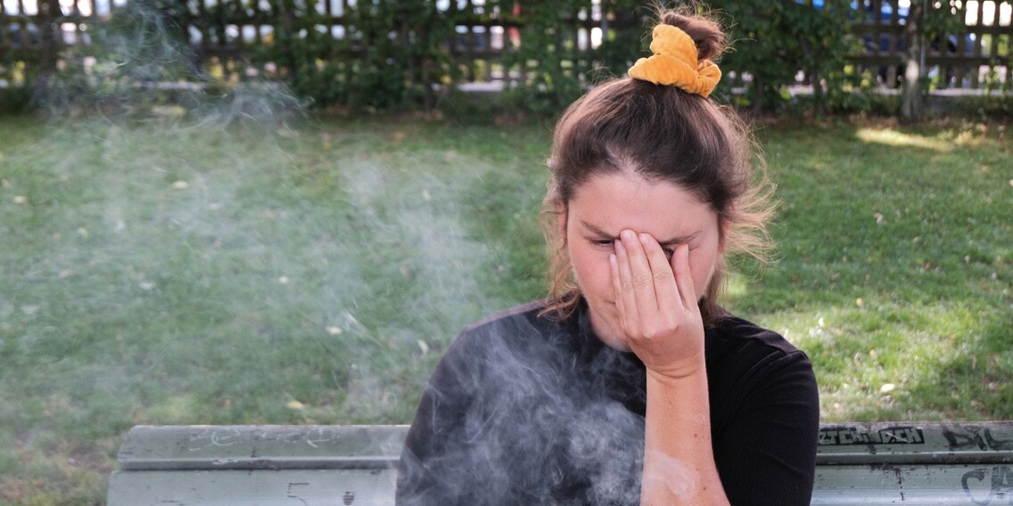 Pourquoi la fumée nous suit-elle autour du feu de camp ? Pourquoi la fumée nous suit-elle autour du feu de camp ?