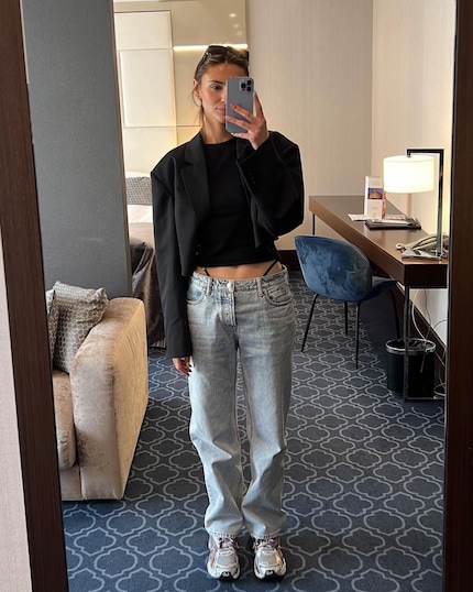 Model Stefanie Giesinger zeigt dezent ihren String.