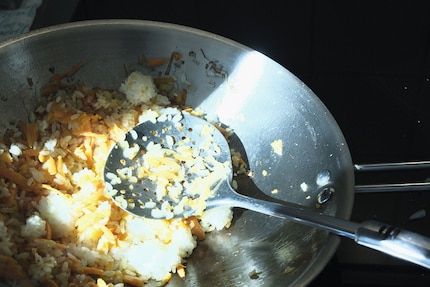 Mon écumoire m'a permis de réussir mon riz au wok.