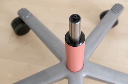 I just slot the connector into the base...