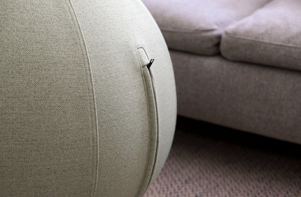 The cover is made of a water-repellent material.