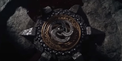 Non è ancora una regina, ecco perché il sigillo di Rhaenyra non porta la corona.