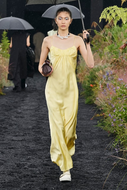 Jil Sander Primavera/Estate '23 via Spotlight